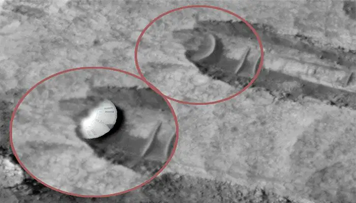 2 UFO or Something Else Had a UFO Crashed in Mars Surface or Just a Bluff