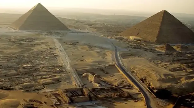 1 The Age of the Great Pyramids in Giza Continues to Shock Everyone